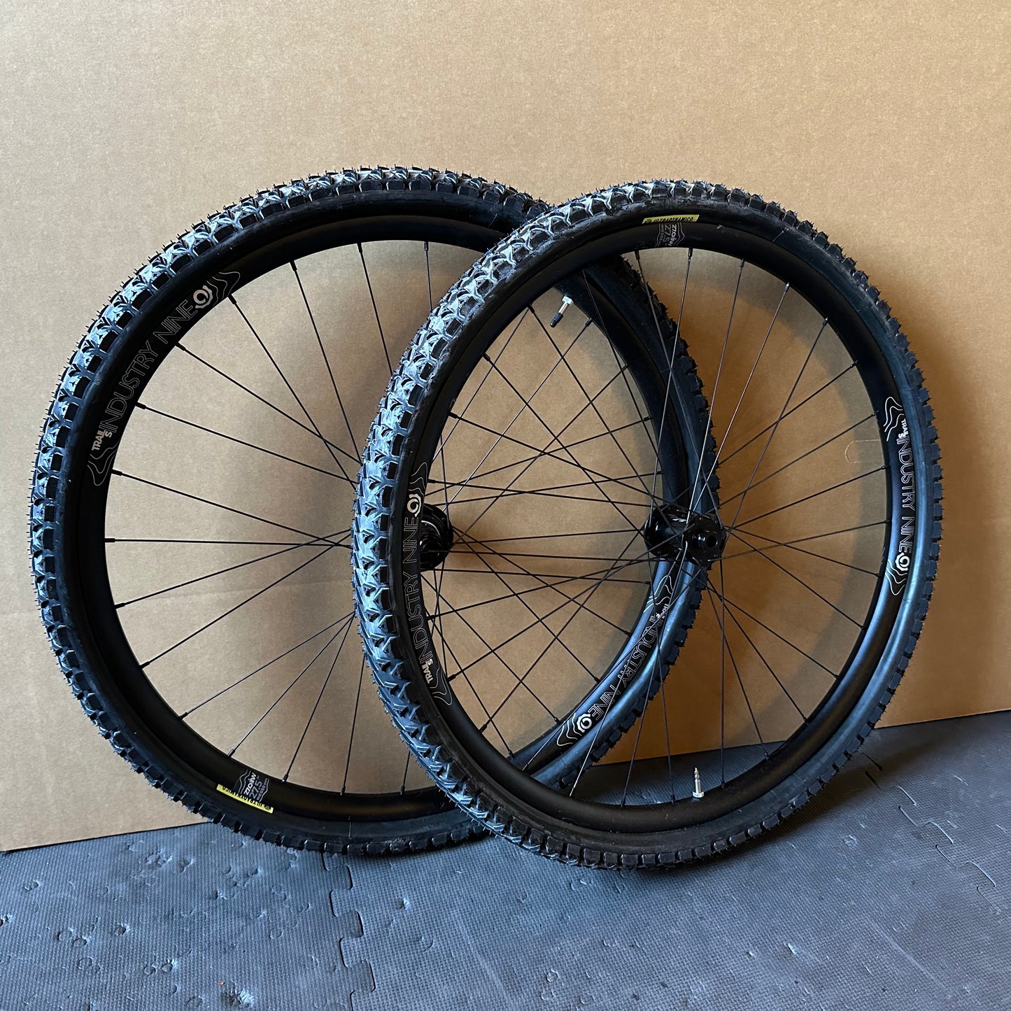 New I9 Trail-S 27.5 650b CL 100x12 142x12 wheelset w/tires (XD or HG)