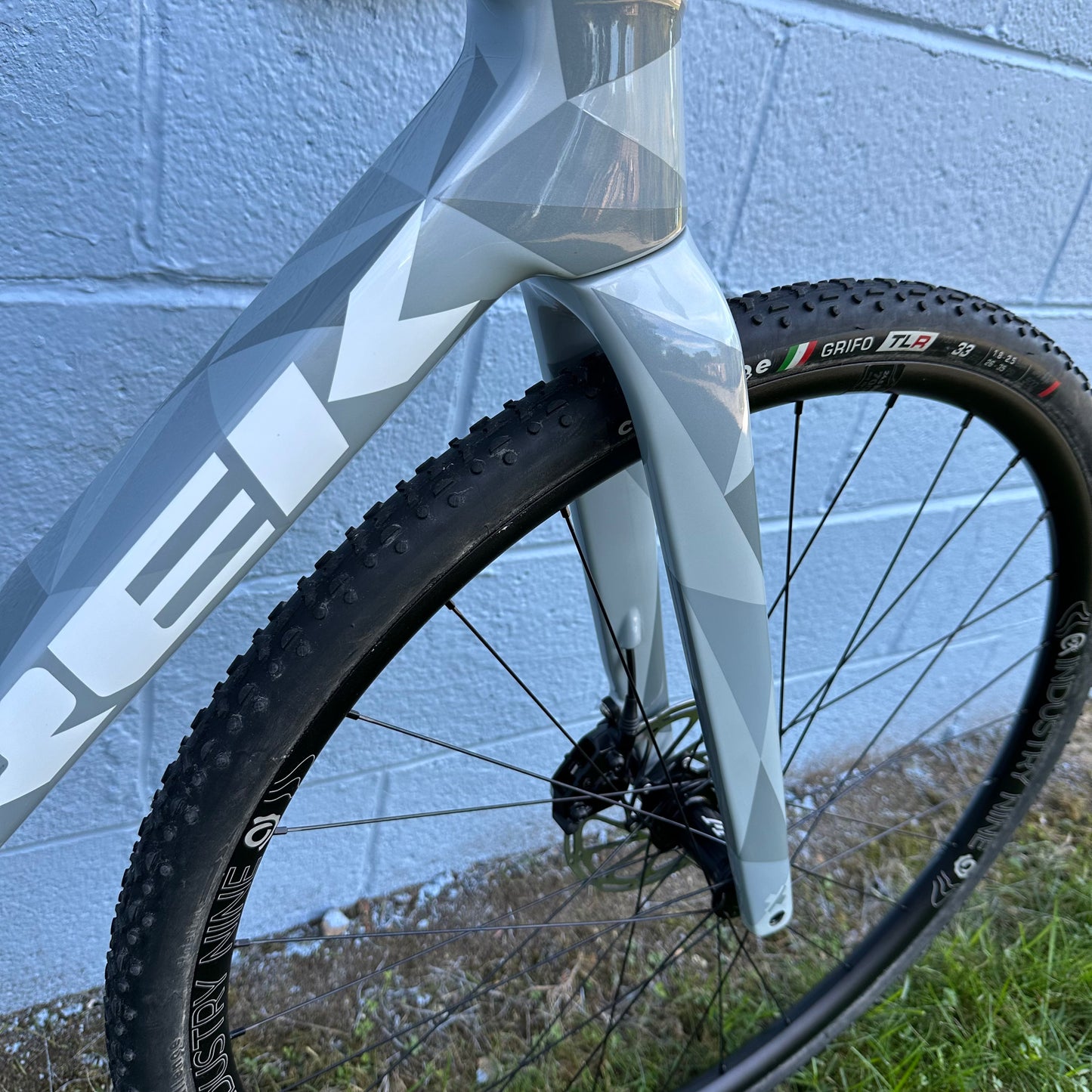 Trek Boone Disc Force AXS E1 custom CX/Gravel bike 54cm - Plasma Grey Pearl